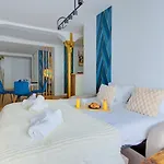 Bluestay 300 - Superb Apartment In Paris